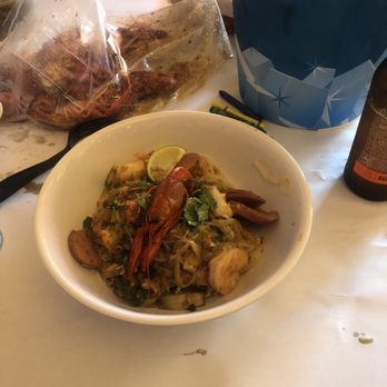 LA Crawfish - Damn delish! Garlic noodles - Vietnamese Near Me - San Antonio, Texas
