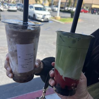 Krak Boba - On the left, cookies and crème, on the right strawberry cream matcha latte. - Bubble Tea Near Me - Corona, California