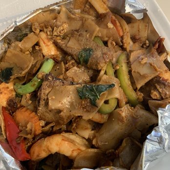 Pinto Thai - N5. Pad Kee Mao Noodles, beer and shrimp - Thai Near Me - Houston, Texas Pinto Thai - N5. Pad Kee Mao Noodles, beer and shrimp - Thai Near Me - Houston, Texas