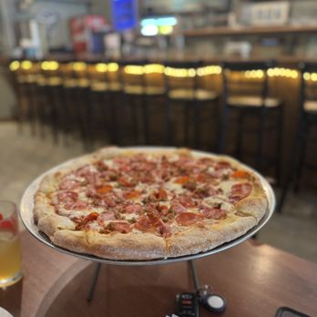 Franklin Pizza Tavern - Sasquatch pizza - Salad Near Me - Franklin, North Carolina Franklin Pizza Tavern - Sasquatch pizza - Salad Near Me - Franklin, North Carolina