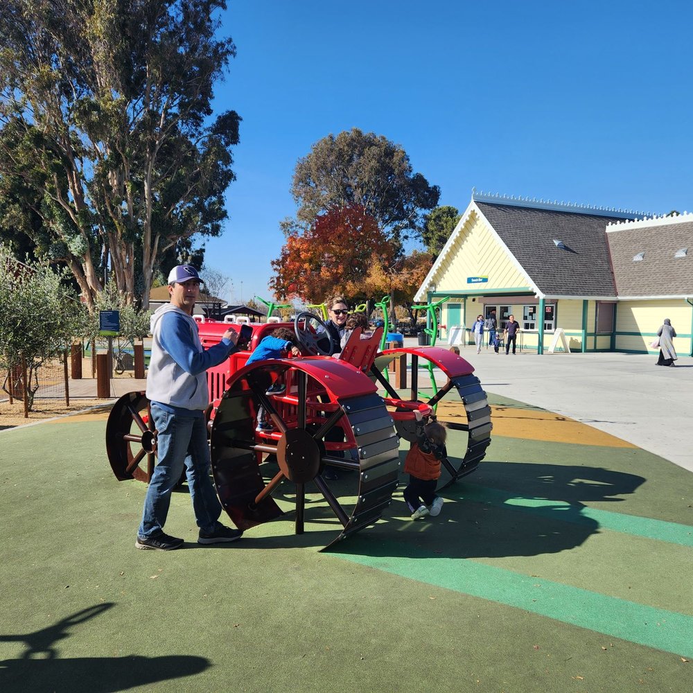 Kennedy Park - Cool stuff at the farm playground - Parks Near Me - Hayward, California
