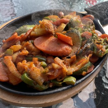 La Casita Authentic Mexican Restaurant - Garden vegetable fajitas - Mexican Near Me - Berthoud, Colorado