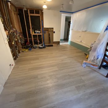 Ruiz General Construction - Vinyl floor installation - Handyman Near Me
