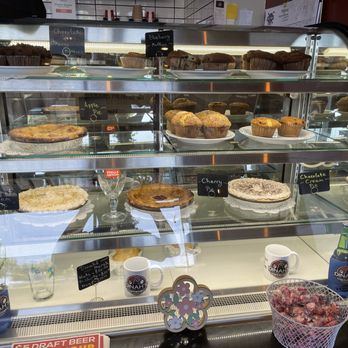 Dinah's Comfort Kitchen - Inside - Waffles Near Me - Culver City, California Dinah's Comfort Kitchen - Inside - Waffles Near Me - Culver City, California