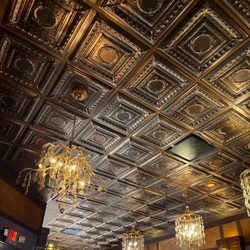 Cafe Nola - The beautiful tall ceiling
