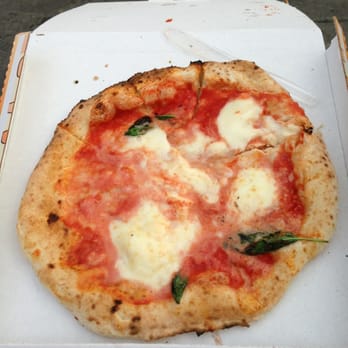 Gusta Pizza - Margherita (5 euros) - Italian Near Me - Florence, FI