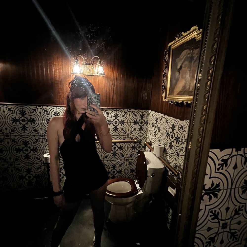The Wolves - Coolest bathroom - Cocktail Bars Near Me - Los Angeles, California The Wolves - Coolest bathroom - Cocktail Bars Near Me - Los Angeles, California