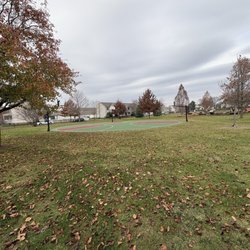 Savannah Green Park - Basketball Court