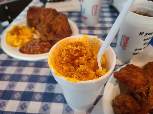 Gus’s World Famous Fried Chicken by null