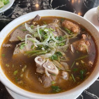 Viet'S Phoody - CS11. Hue Beef Noodle Soup (Bun Bo Hue) - Vietnamese Near Me - Renton, Washington Viet'S Phoody - CS11. Hue Beef Noodle Soup (Bun Bo Hue) - Vietnamese Near Me - Renton, Washington