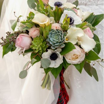 Table Tops Etc - Bridal bouquet - Florists Near Me - Tempe, Arizona