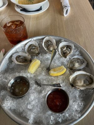 Feather & Wedge by null