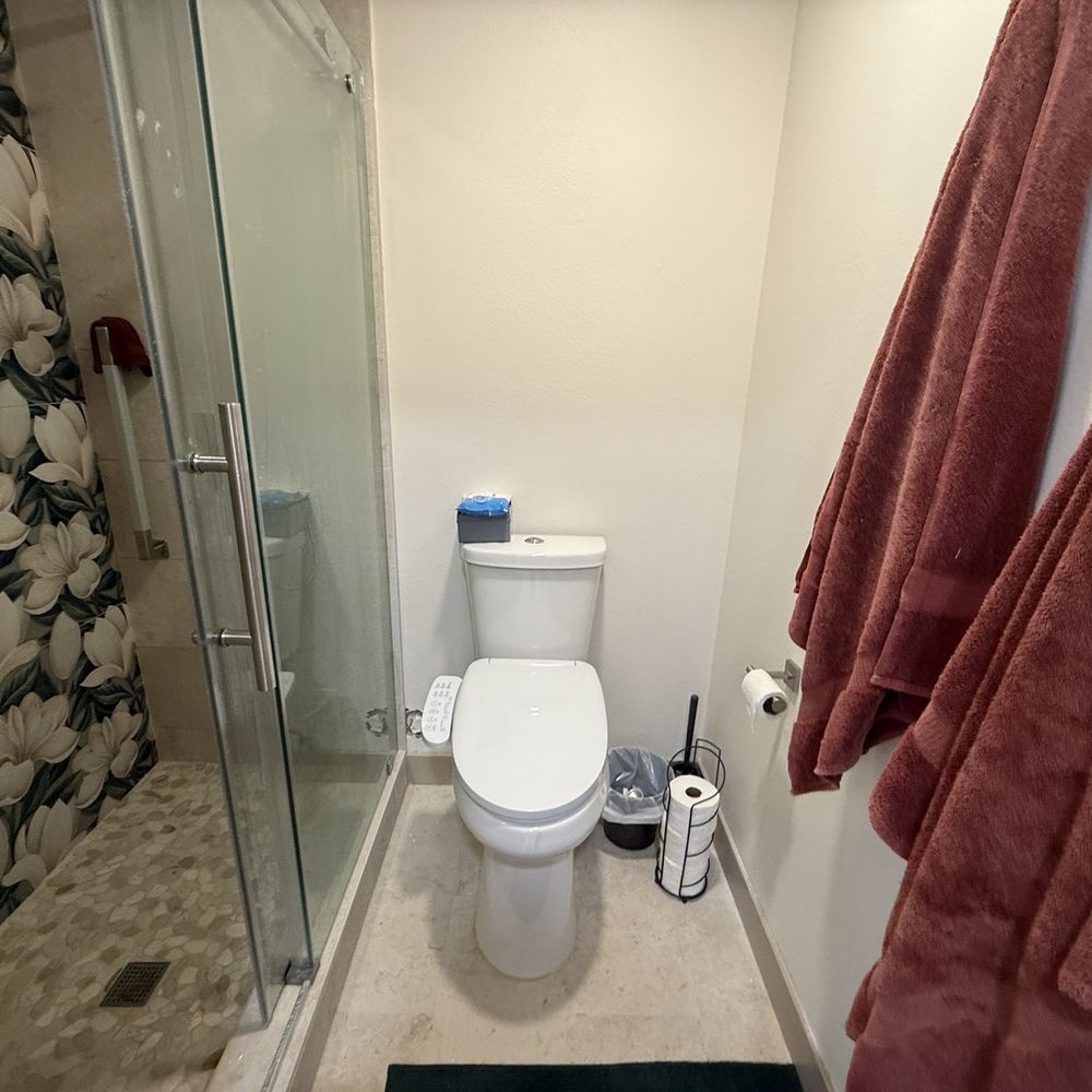SoCal Bath Works - Master Bathroom shower and toilet. - General Contractors Near Me - Mission Viejo, California SoCal Bath Works - Master Bathroom shower and toilet. - General Contractors Near Me - Mission Viejo, California