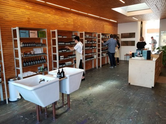 Aesop Abbot Kinney by null