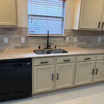 All In One Quality Flooring By Cesar - Cabinet repainting and backsplash - Flooring Near Me