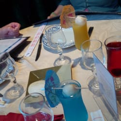 Sin Yong Houa - 4 Cocktails de 4 couleurs différentes à 5€40.