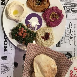 The mezza platter with pita