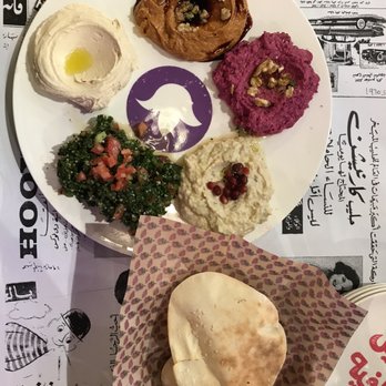 Azkadenya - Mezza Diner - The mezza platter with pita - Middle Eastern Near Me - Toronto, Ontario