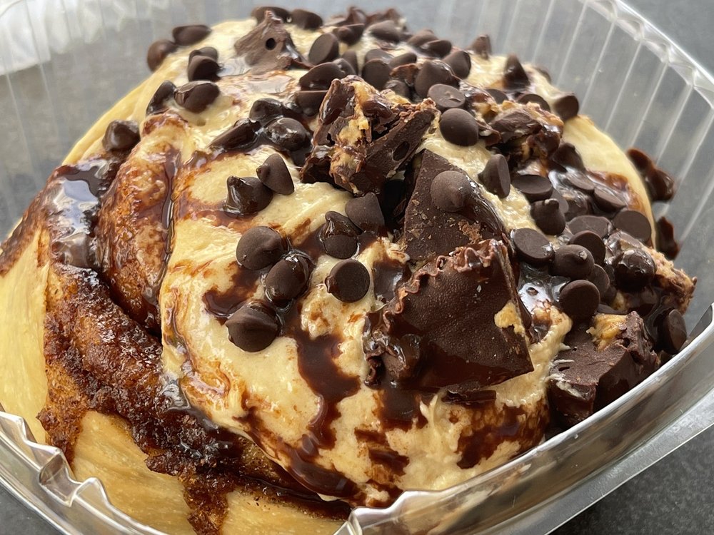 CINNAHOLIC 239 Photos & 46 Reviews 209 Central Park Ave, Virginia