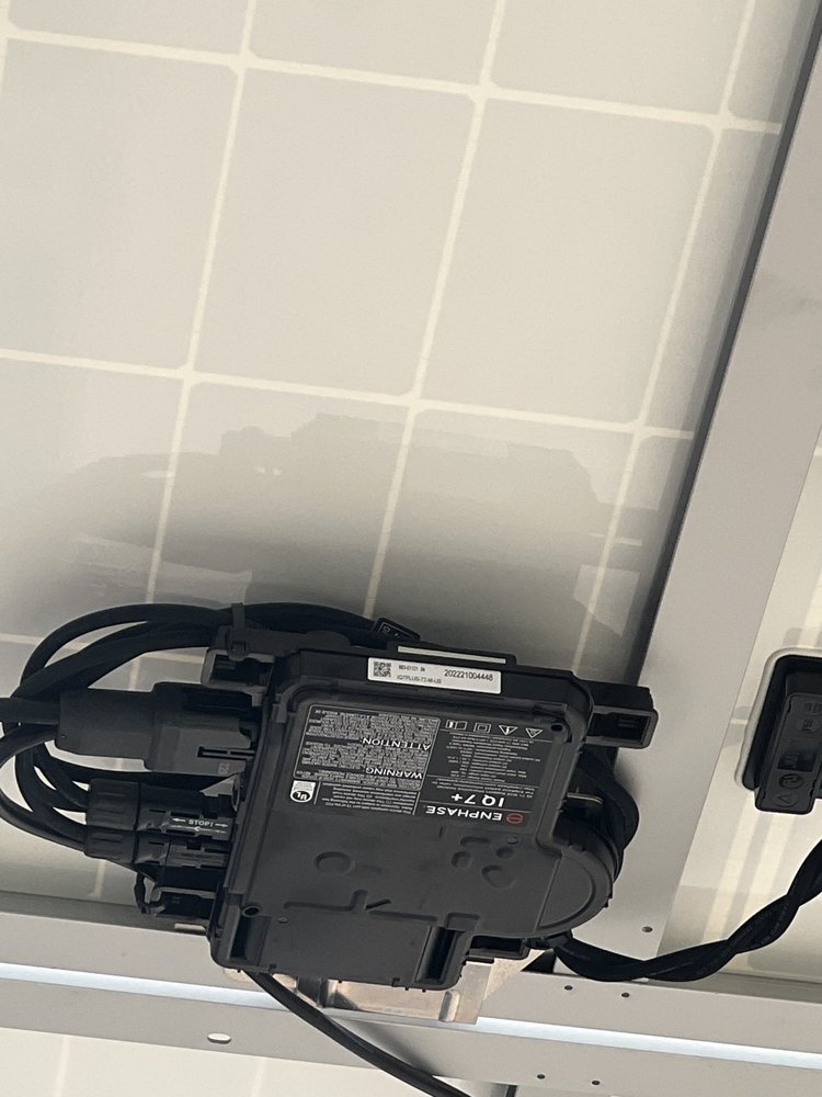 Slide of VelezElectric