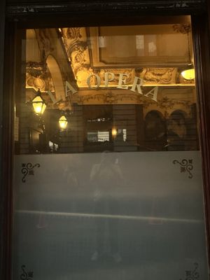 La Opera by null
