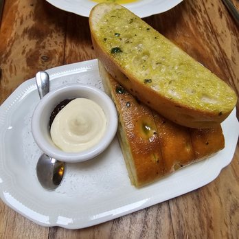 Mama - Focaccio bread - Italian Near Me - Oakland, California