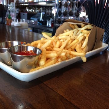 25 Degrees - Happy hour fries for 2.50? - Burgers Near Me - Los Angeles, California 25 Degrees - Happy hour fries for 2.50? - Burgers Near Me - Los Angeles, California
