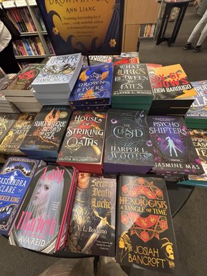 Barnes & Noble by null