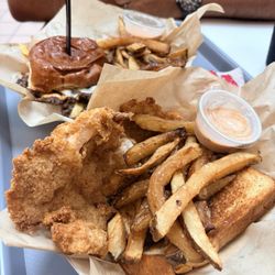 Kid's Meal - Chicken Strips