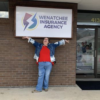Wenatchee Insurance Agency - The Suzie in front of the new sign Feb 2024 - Home & Rental Insurance Near Me - Wenatchee, Washington Wenatchee Insurance Agency - The Suzie in front of the new sign Feb 2024 - Home & Rental Insurance Near Me - Wenatchee, Washington