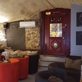 Le Cosy - Cocktail Bars Near Me - Antibes Juan Les Pins, 06 Le Cosy - Cocktail Bars Near Me - Antibes Juan Les Pins, 06