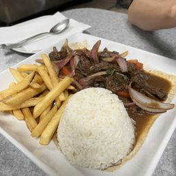Lomo Saltado