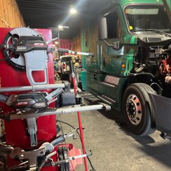 Daves Tires - Semi truck in for alignment