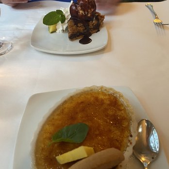 Colington Cafe - Creme Brulee and Chocolate Chip Cookie - American Near Me - Kill Devil Hills, North Carolina Colington Cafe - Creme Brulee and Chocolate Chip Cookie - American Near Me - Kill Devil Hills, North Carolina