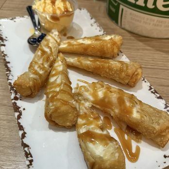PKWY Tavern - Volunteer - Apple Pie Eggrolls - Breakfast & Brunch Near Me - Henderson, Nevada PKWY Tavern - Volunteer - Apple Pie Eggrolls - Breakfast & Brunch Near Me - Henderson, Nevada