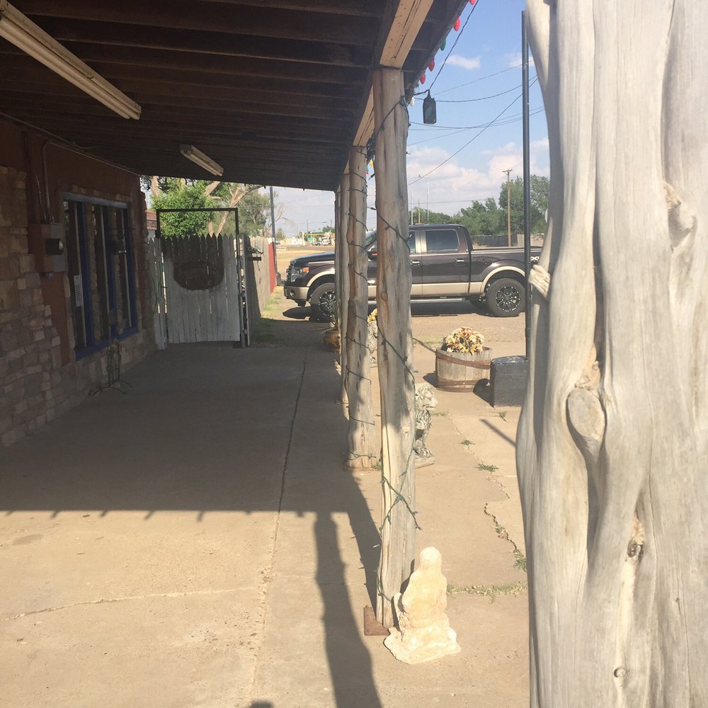 Rooster's - Tex-Mex Near Me - Vega, Texas