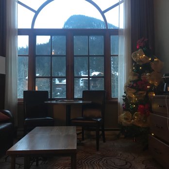 Banff Caribou Lodge & Spa - Hotels Near Me - Banff, Alberta