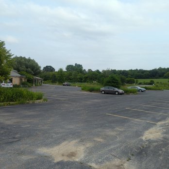 Mequon Nature Preserve - Did I mention the huge Main parking lot?? - Parks Near Me - Mequon, Wisconsin Mequon Nature Preserve - Did I mention the huge Main parking lot?? - Parks Near Me - Mequon, Wisconsin