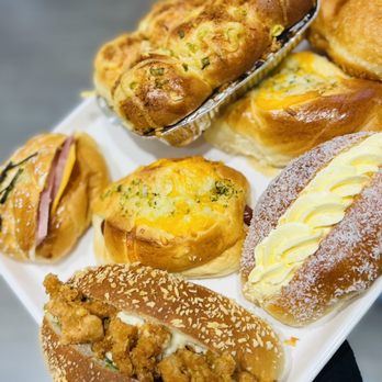 Baker Duck - Bakeries Near Me - Markham, Ontario