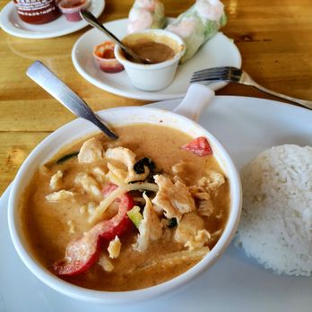 Thai Corner Cafe - Spicey Red Curry with chicken and white rice - Thai Near Me - Reno, Nevada