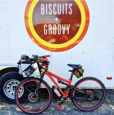 Biscuits + Groovy by null