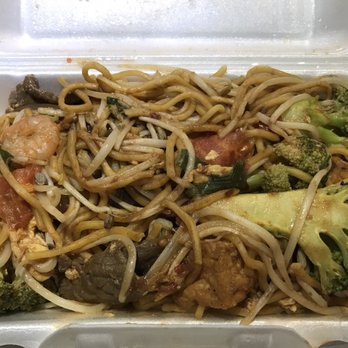One More Thai - Mee Goreng - Thai Near Me - Surrey, British Columbia One More Thai - Mee Goreng - Thai Near Me - Surrey, British Columbia