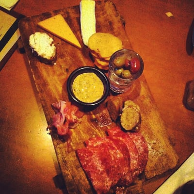 Brick House Tavern + Tap by null