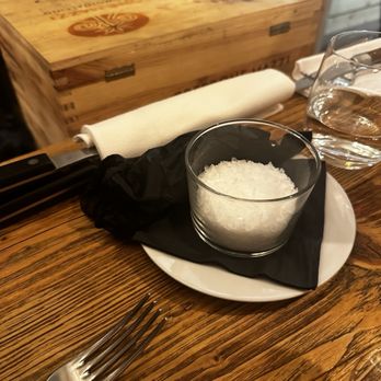 Brandolino - When you order the steak, they give you a bowl of salt to put on it. How great is that? - Tuscan Near Me - Florence, FI