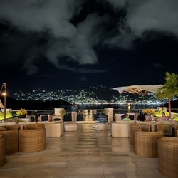 Sugarfin - Sugarfin patio