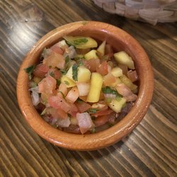 Pezcow - Mango Salsa