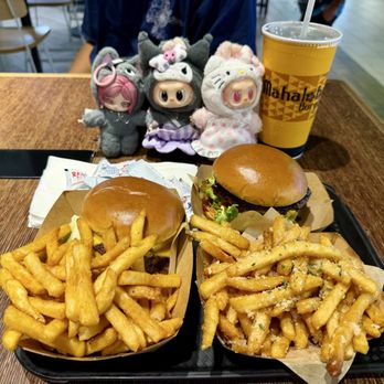 Mahaloha Burger - Ala Moana - dinner - Burgers Near Me - Honolulu, Hawaii Mahaloha Burger - Ala Moana - dinner - Burgers Near Me - Honolulu, Hawaii