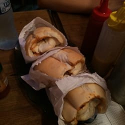 Antique Bar e Raridades - Sanduiche com carne de panela