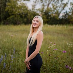 The Salon Professional Academy Maplewood - Student Spotlight: Brinley
This week's Student Spotlight is all about Brinley, one of our talented Cosmetology students!