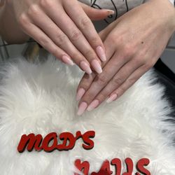 Mod's Nails